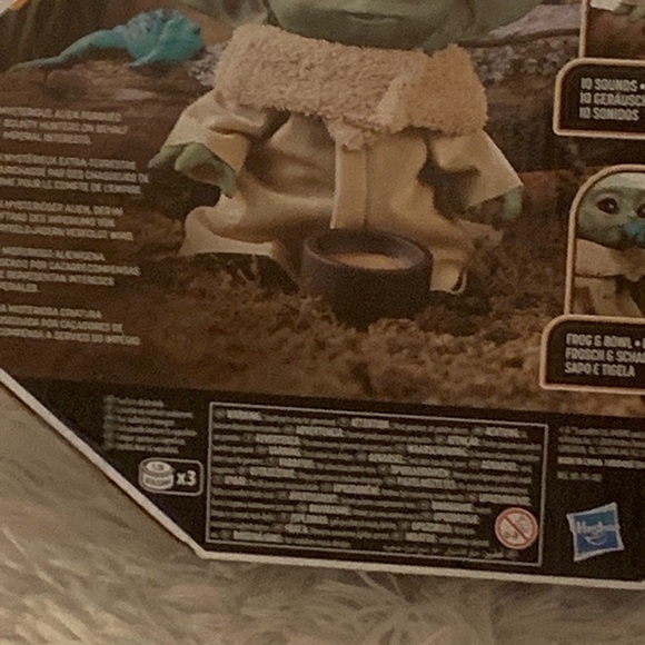 Star Wars Mandalorian The Child Talking Plush Doll - Picture 7 of 11